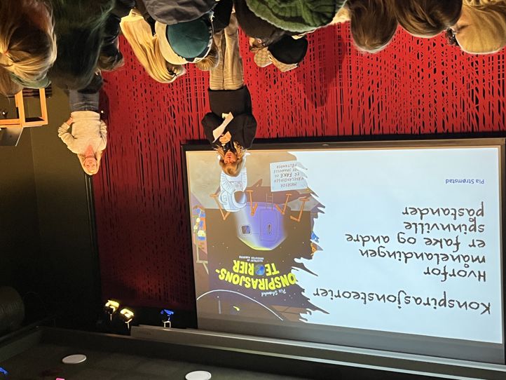 en person som holder en presentasjon